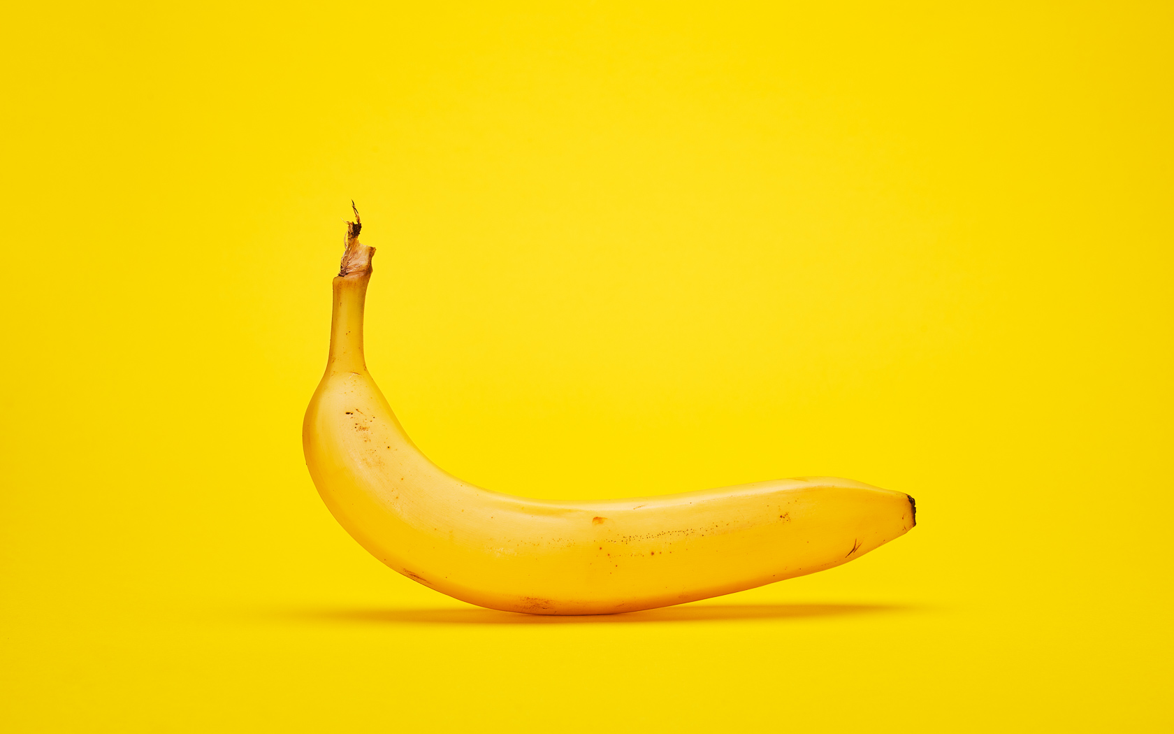 David Pahmp Photography | Banana on yellow