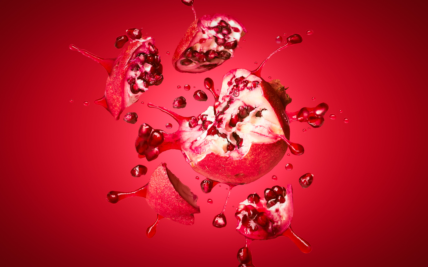 Pomegranate explosion - food & beverage photography